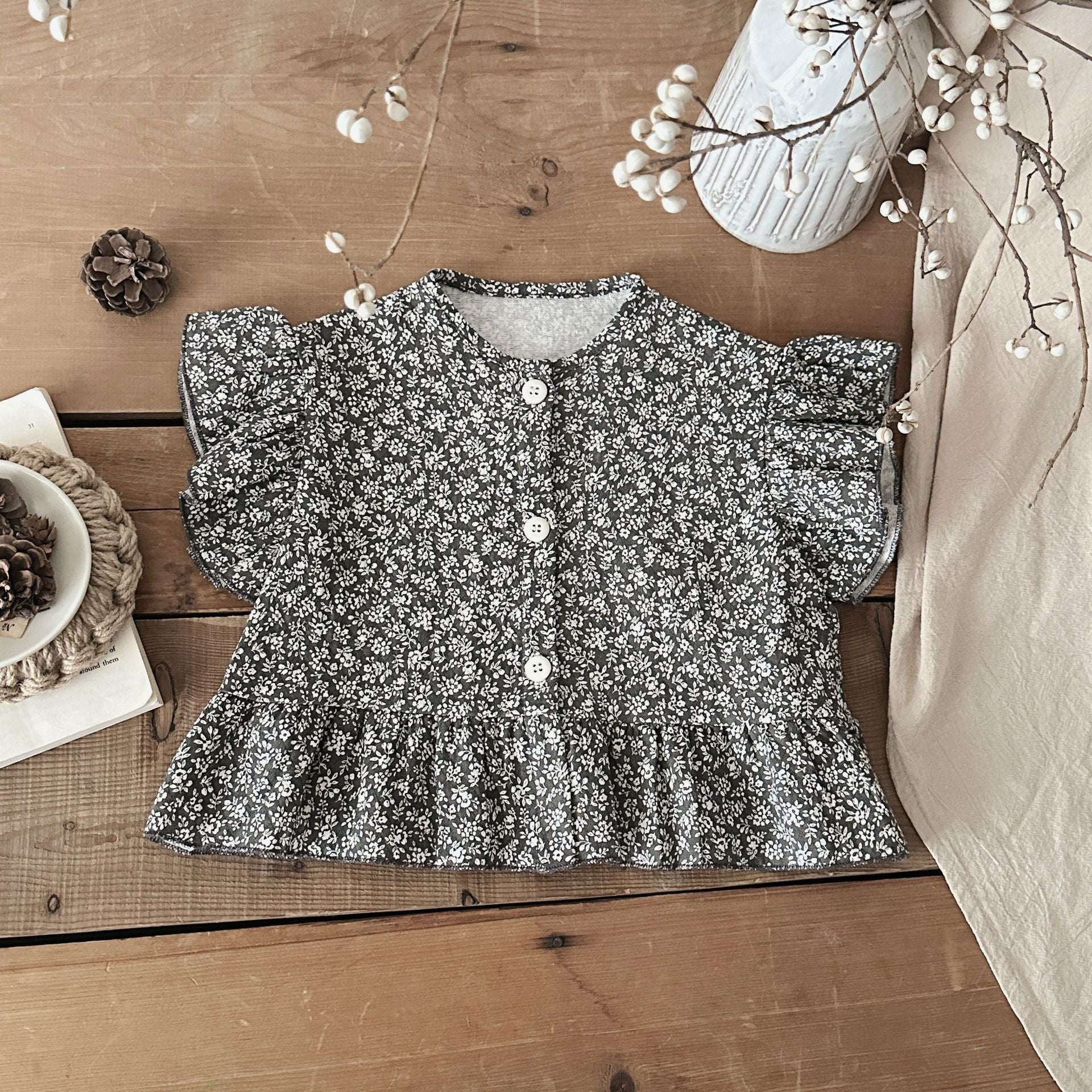 INS Baby Spring And Autumn Floral Picking Edge Zou Zou Fei Sleeve Single-breasted Vest Lace Stitching Pants